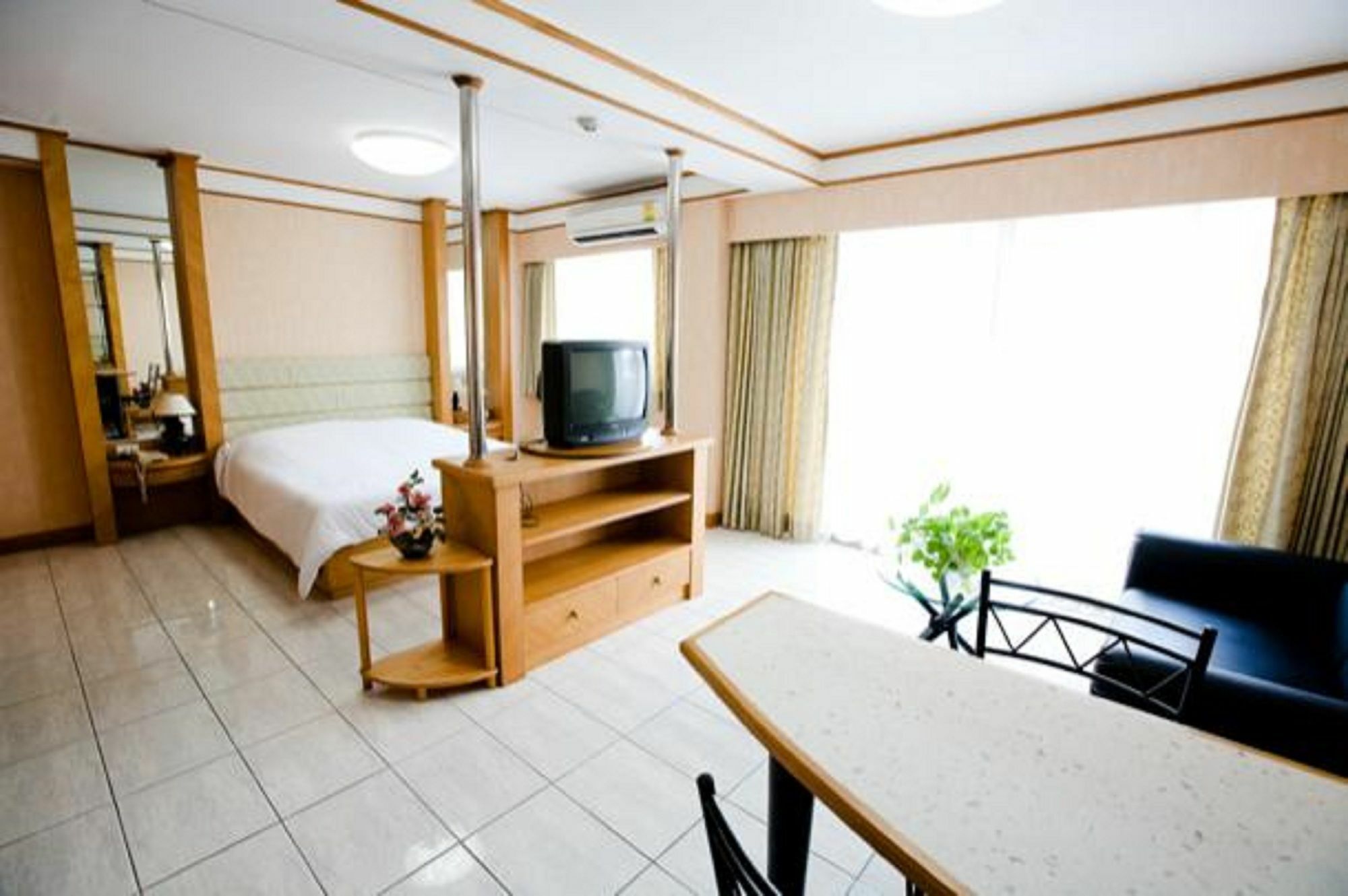 Roseate Ratchada Aparthotel Bangkok Eksteriør bilde