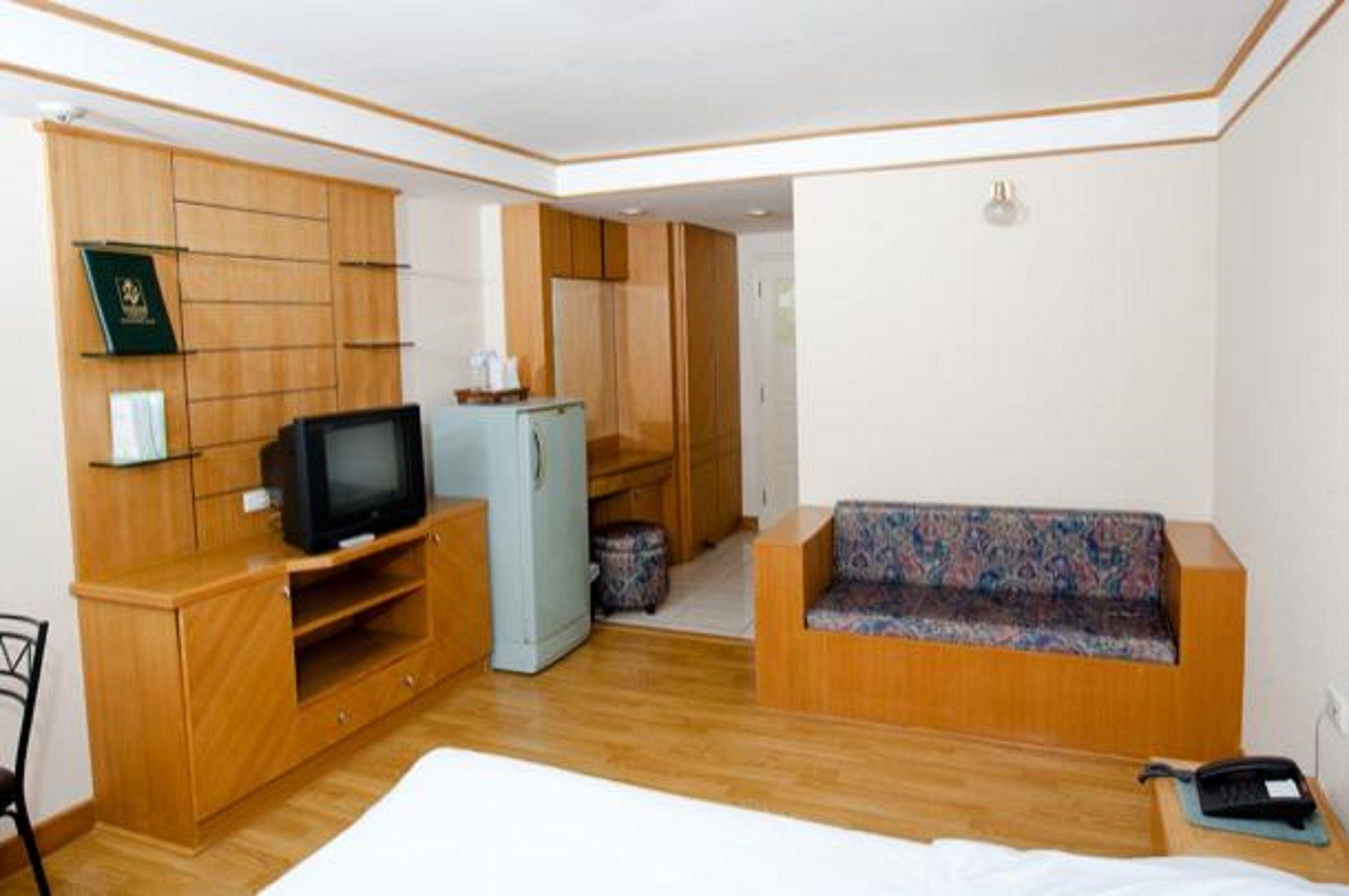 Roseate Ratchada Aparthotel Bangkok Eksteriør bilde